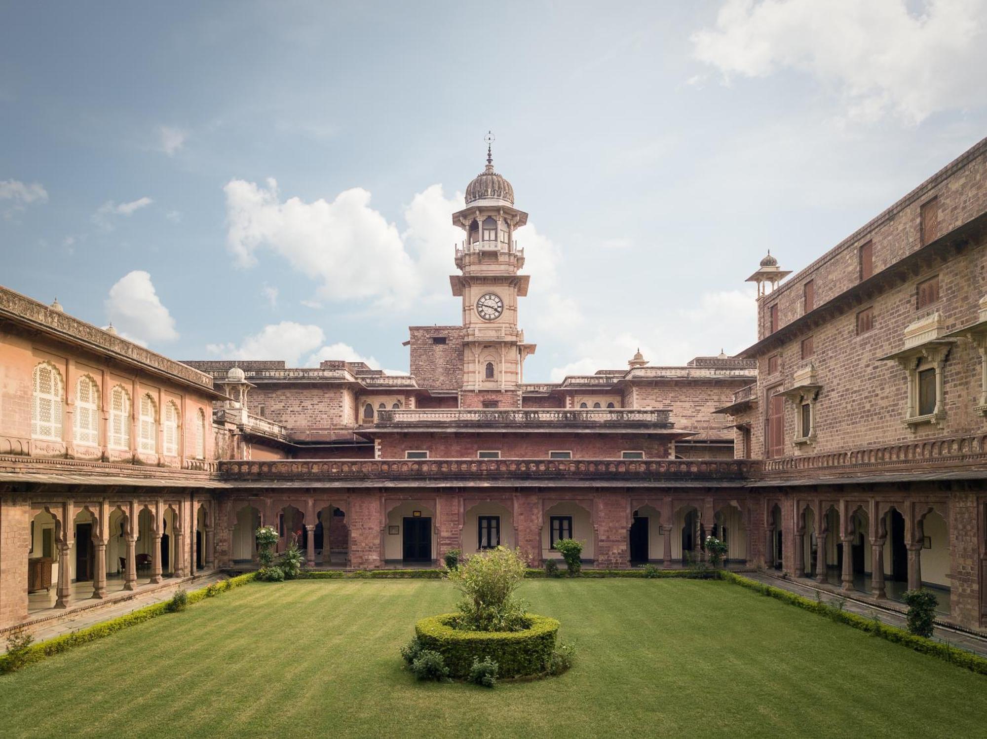 Umed Bhawan Palace, Kotah Экстерьер фото